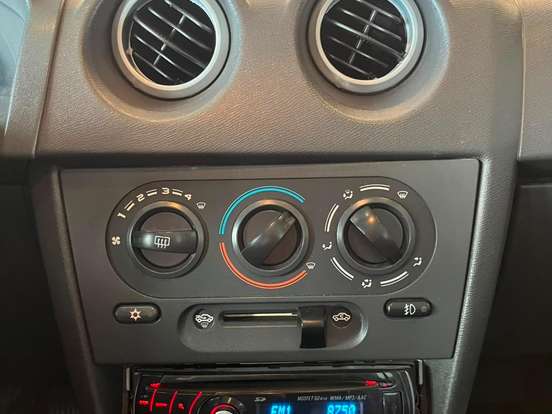 CHEVROLET-CELTA-1.0 MPFI VHCE SPIRIT 8V FLEX 4P MANUAL CHEVROLET-CELTA-2010
