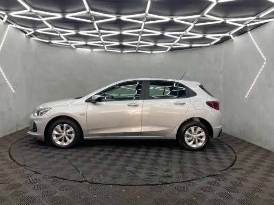 CHEVROLET-ONIX-2021