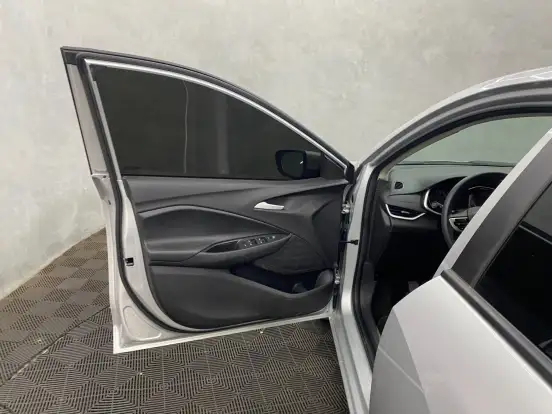 CHEVROLET-ONIX-2023