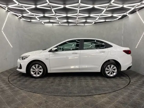 CHEVROLET-ONIX-2021