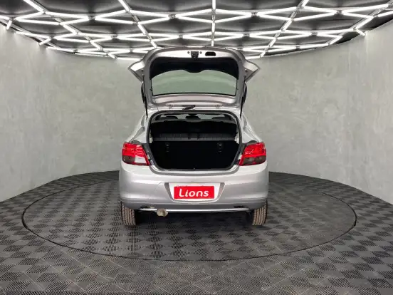 CHEVROLET-ONIX-2019