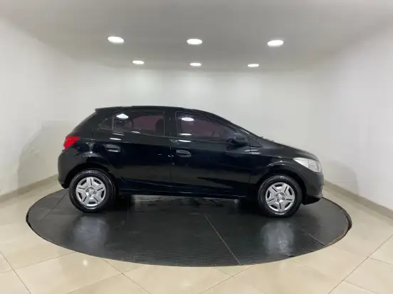 CHEVROLET-ONIX-2016
