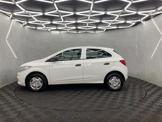 CHEVROLET-ONIX-2016