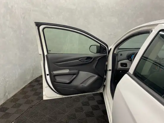 CHEVROLET-ONIX-2016