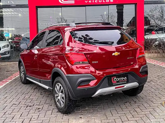 CHEVROLET-ONIX-2018