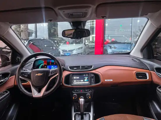 CHEVROLET-ONIX-1.4 MPFI ACTIV 8V FLEX 4P AUTOMÁTICO CHEVROLET-ONIX-2018