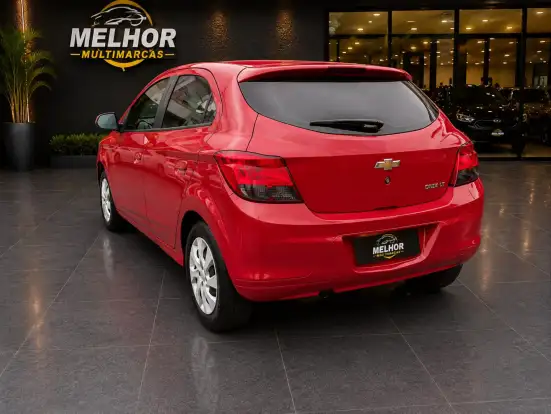 CHEVROLET-ONIX-1.4 MPFI LT 8V FLEX 4P AUTOMÁTICO CHEVROLET-ONIX-2015