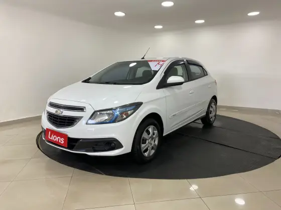 CHEVROLET ONIX 1.4 MPFI LT 8V FLEX 4P MANUAL