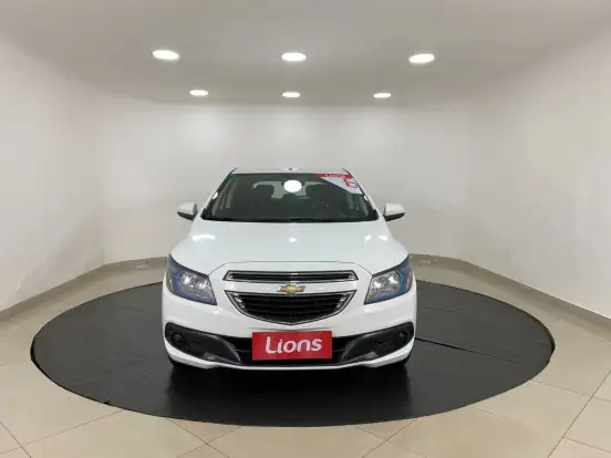 CHEVROLET-ONIX-2016