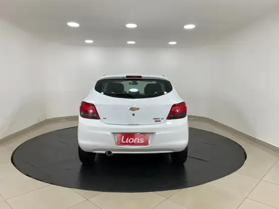 CHEVROLET-ONIX-1.4 MPFI LT 8V FLEX 4P MANUAL CHEVROLET-ONIX-2016