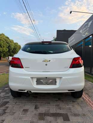 CHEVROLET-ONIX-2019