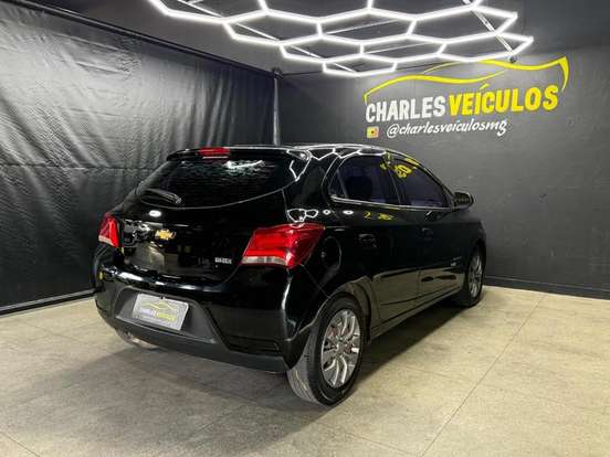 CHEVROLET-ONIX-2019