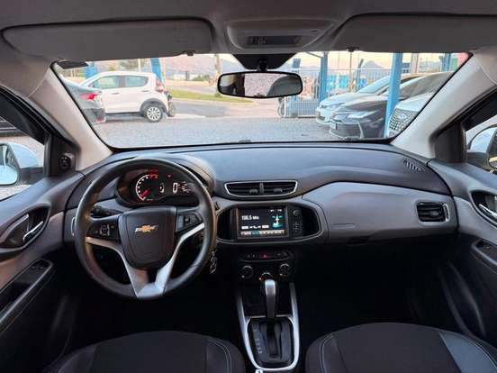 CHEVROLET-ONIX-2018