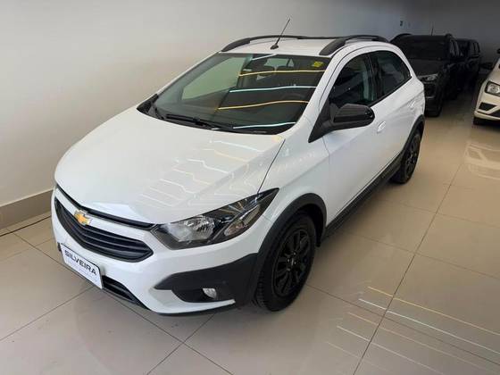 CHEVROLET ONIX 1.4 MPFI ACTIV 8V FLEX 4P MANUAL