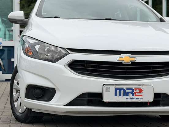 CHEVROLET-ONIX-2018
