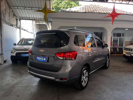 CHEVROLET-SPIN-1.8 PREMIER 8V FLEX 4P AUTOMÁTICO CHEVROLET-SPIN-2023
