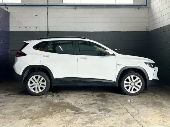 CHEVROLET-TRACKER-2025
