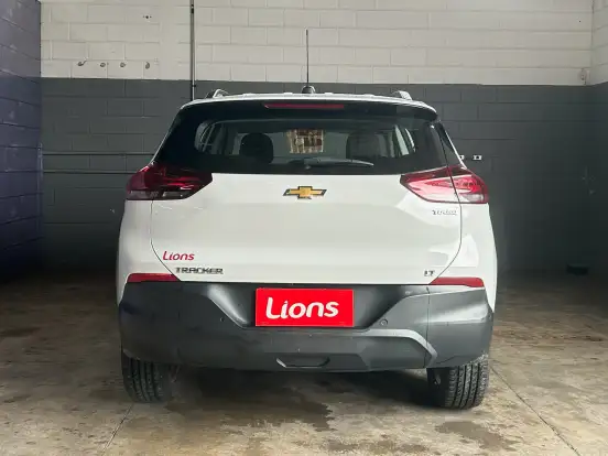 CHEVROLET-TRACKER-2025