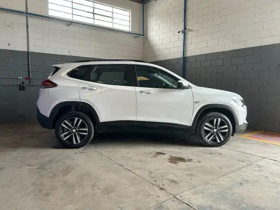 CHEVROLET-TRACKER-2025
