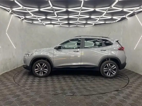 CHEVROLET-TRACKER-2025