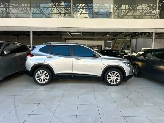 CHEVROLET-TRACKER-2021
