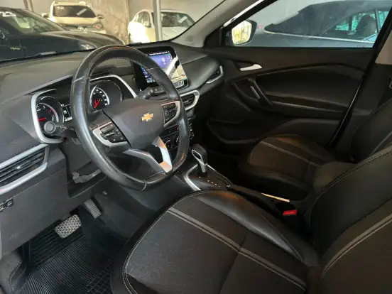 CHEVROLET-TRACKER-2021