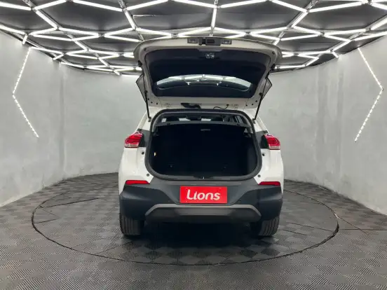 CHEVROLET-TRACKER-2023
