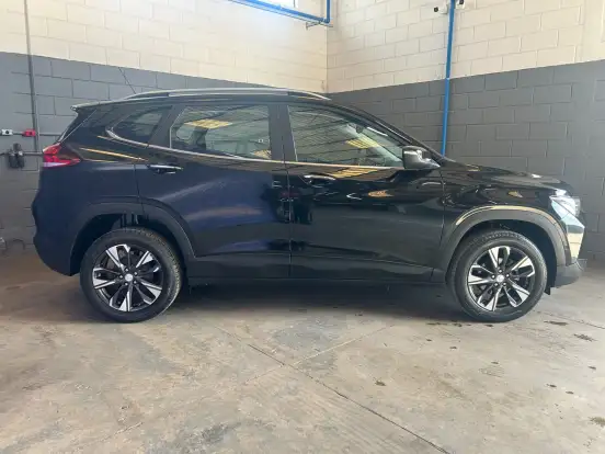 CHEVROLET-TRACKER-2024