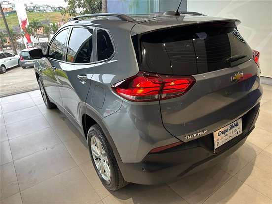 CHEVROLET-TRACKER-2020