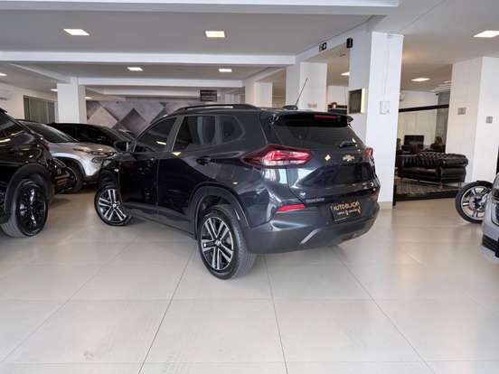 CHEVROLET-TRACKER-2024