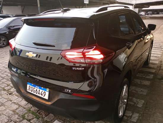 CHEVROLET-TRACKER-2023