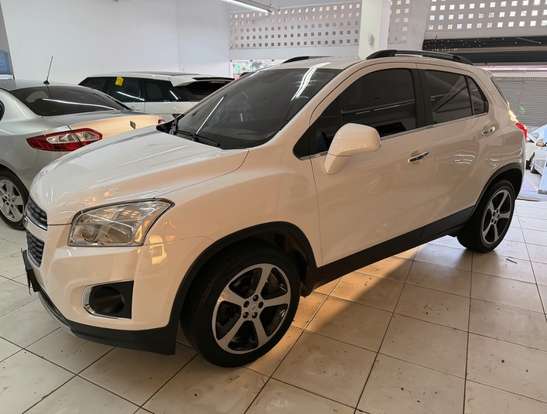 CHEVROLET-TRACKER-2015