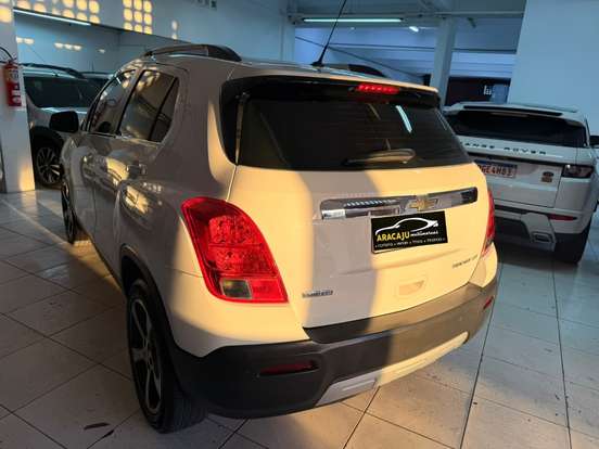 CHEVROLET-TRACKER-2015