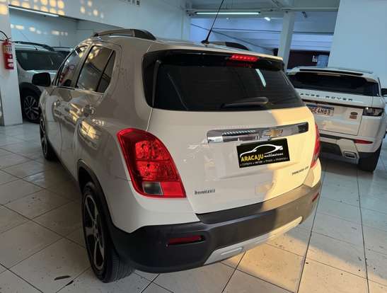 CHEVROLET-TRACKER-2015