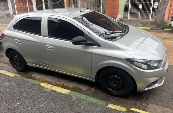 CHEVROLET-ONIX-2019