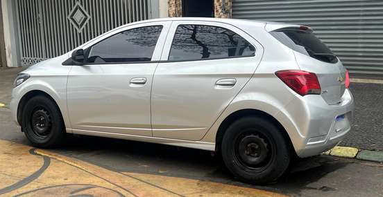 CHEVROLET-ONIX-2019