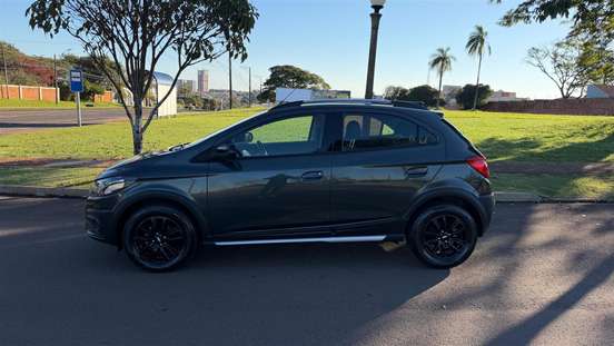 CHEVROLET-ONIX-1.4 MPFI ACTIV 8V FLEX 4P AUTOMÁTICO CHEVROLET-ONIX-2019