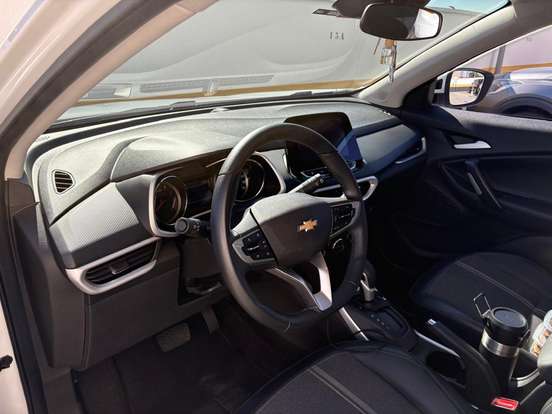CHEVROLET-TRACKER-2023