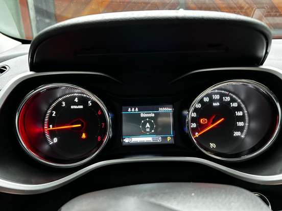 CHEVROLET-TRACKER-2023