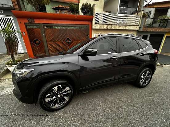 CHEVROLET-TRACKER-2023