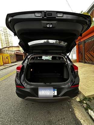CHEVROLET-TRACKER-2023