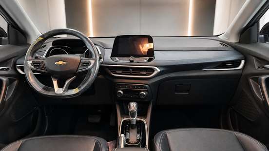 CHEVROLET-TRACKER-2021