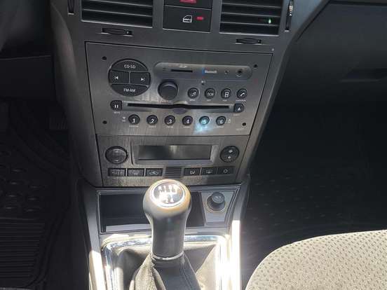 CHEVROLET-VECTRA-2.0 MPFI GT HATCH 8V FLEX 4P MANUAL CHEVROLET-VECTRA-2009