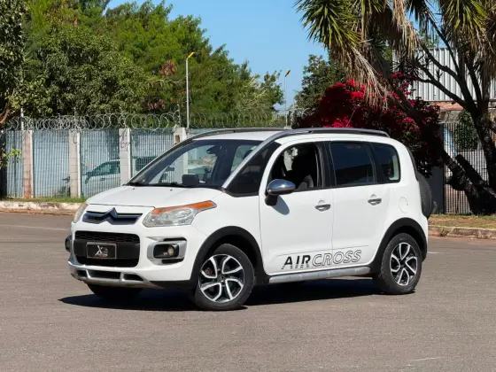 CITROËN AIRCROSS 1.6 EXCLUSIVE 16V FLEX 4P AUTOMÁTICO CITROËN AIRCROSS 1.6 EXCLUSIVE 16V FLEX 4P AUTOMÁTICO