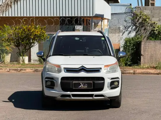 CITROËN-AIRCROSS-1.6 EXCLUSIVE 16V FLEX 4P AUTOMÁTICO CITROËN-AIRCROSS-2012