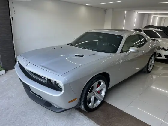 DODGE CHALLENGER 6.1 SRT8 HEMI V8 16V GASOLINA 2P AUTOMÁTICO
