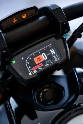 DUCATI-DIAVEL 1260 S-2023