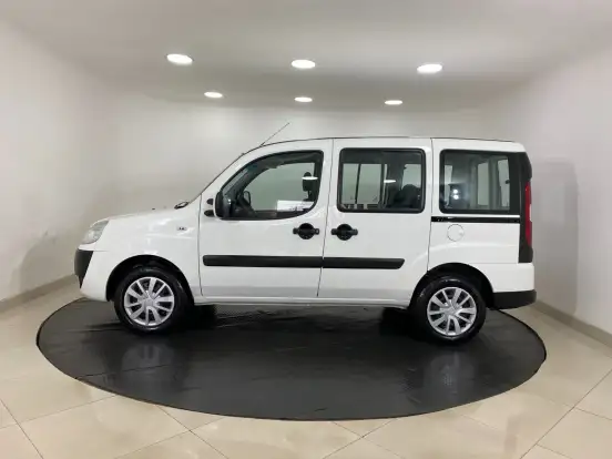 FIAT-DOBLÒ-1.8 MPI ESSENCE 16V FLEX 4P MANUAL FIAT-DOBLÒ-2018