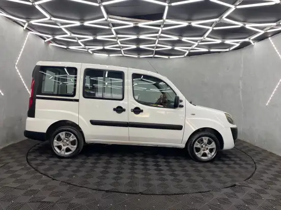 FIAT-DOBLÒ-1.8 MPI ESSENCE 16V FLEX 4P MANUAL FIAT-DOBLÒ-2020