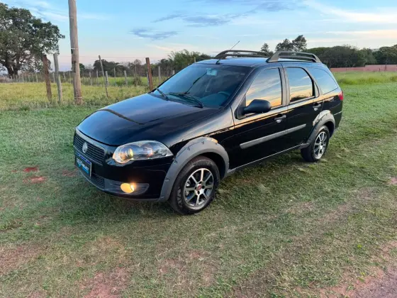 FIAT PALIO 1.6 TREKKING WEEKEND 16V FLEX 4P MANUAL